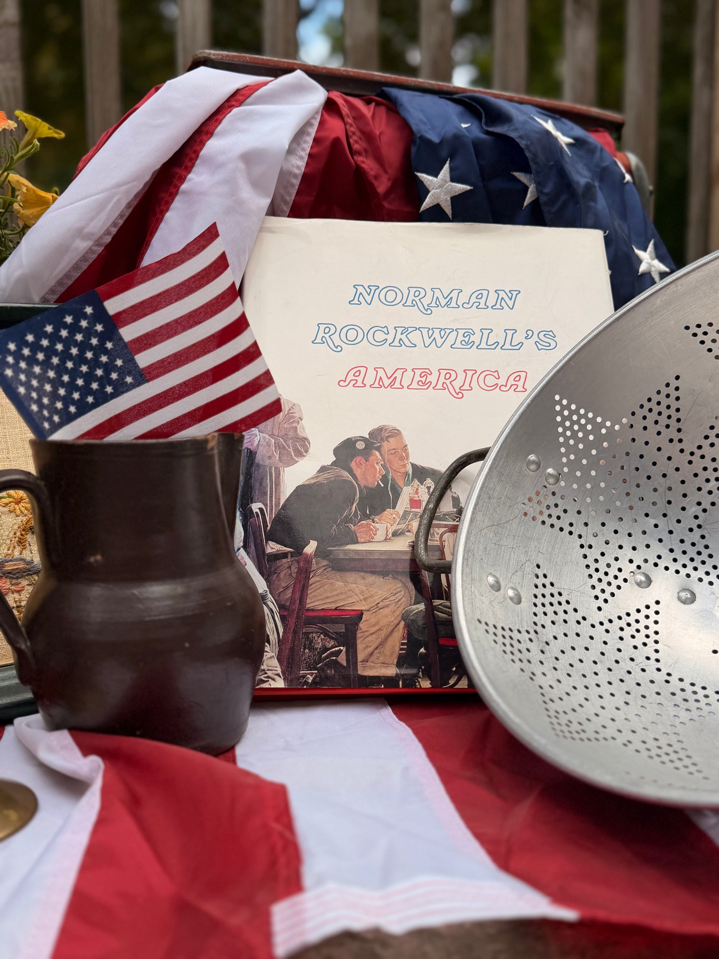 Vintage Buckeye 20-Gauge Star Pattern Aluminum Colander