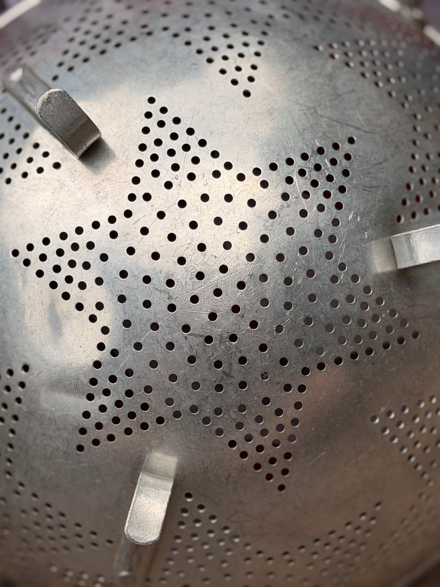 Vintage Buckeye 20-Gauge Star Pattern Aluminum Colander